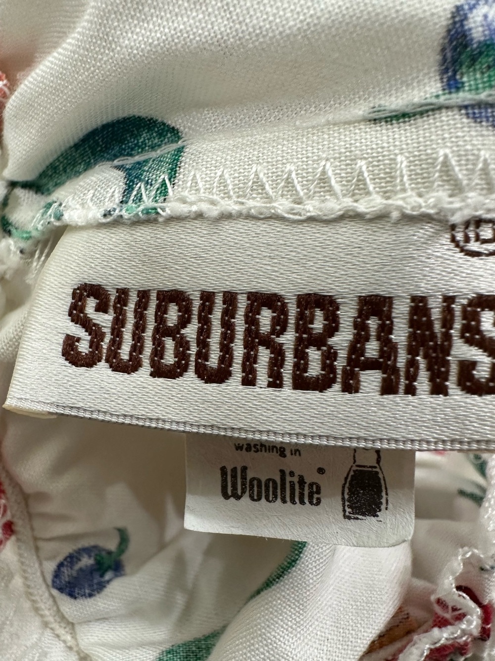 Vintage Suburbans Fruit Print High Waist Bermuda Mom Shorts - Picture 3 of 8
